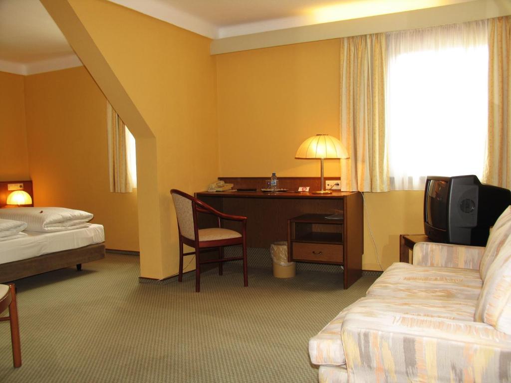 Rheinhotel Luxhof ชไปยา ภายนอก รูปภาพ