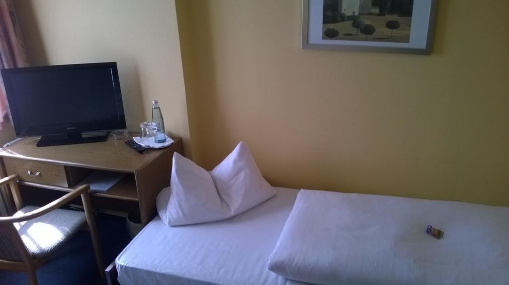 Rheinhotel Luxhof ชไปยา ภายนอก รูปภาพ