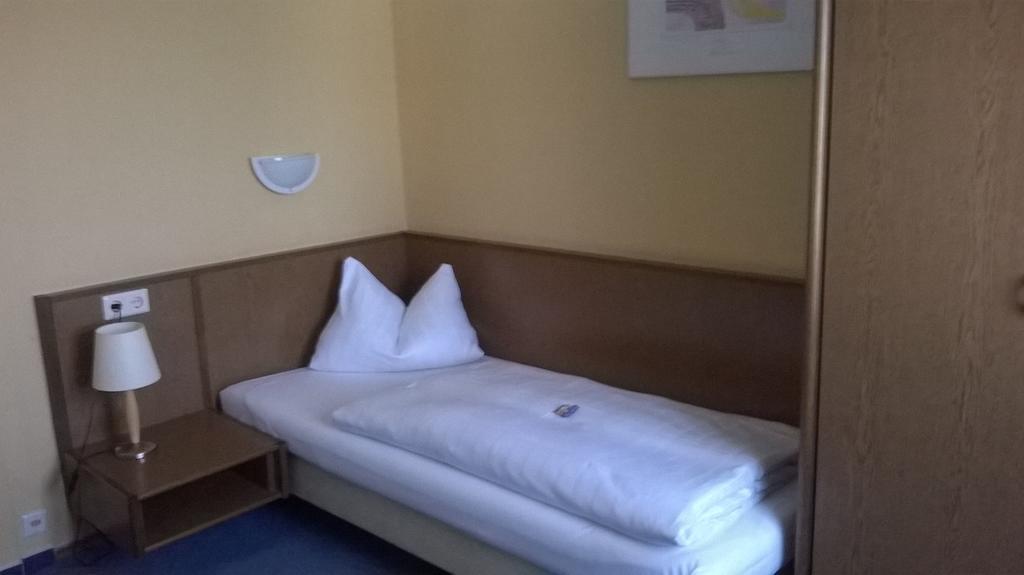 Rheinhotel Luxhof ชไปยา ภายนอก รูปภาพ